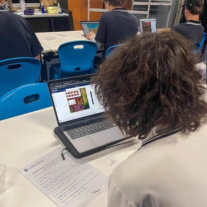 A student using SpaceDraft.