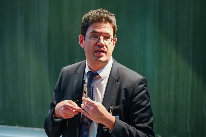 Prof. Nikolaos Koutsouleris, Head of Section for Precision Psychiatry. LMU. Münich, Germany.