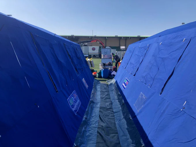 allestimento ospedale da campo in Turchia