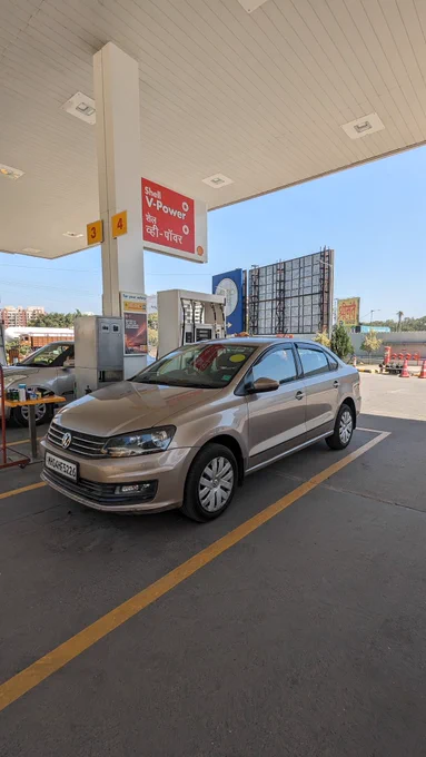 Volkswagen_Vento_Diesel_comfortline