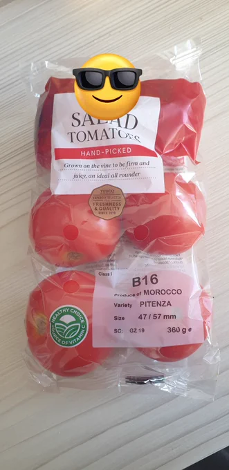 Bag of 6 salad tomatoes 🤮