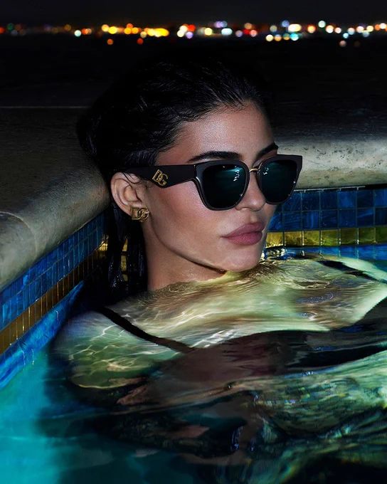 Dolce & Gabbana / Kylie Jenner