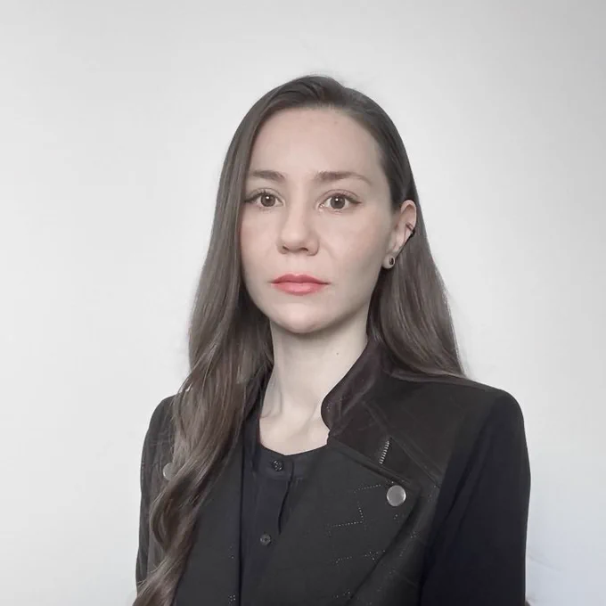 Professional photo of Aylin Caliskan, Assistant Professor at the University of Washington Information School. 