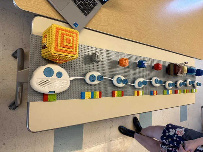 The solar system with LEGOs and   Code Jumper.