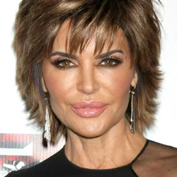 40 Hair Faux-Pas That Might Make Women Look Older