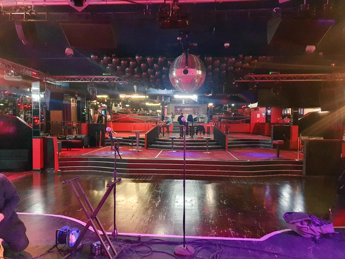 Infernos in Clapham - old school nightclub with red decor & mirrorballs