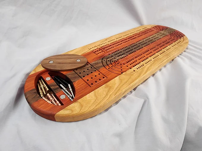 Wooden cribbage board