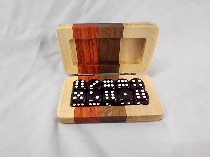 Wooden box holder for 10 dice