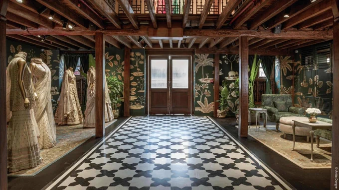 The inside of the Anita Dongre flagship store; copyright: Anita Dongre