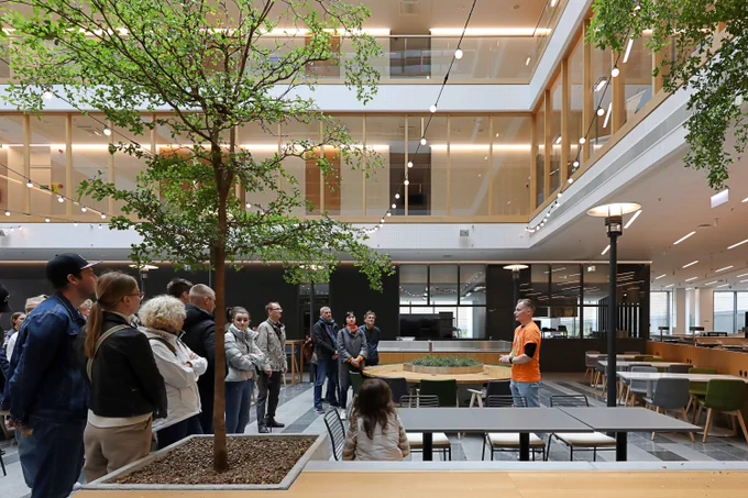 Open House Vilnius 2022. SEB bank. Photo by Gytautė Akstinaitė © Courtesy of Architektūros fondas.