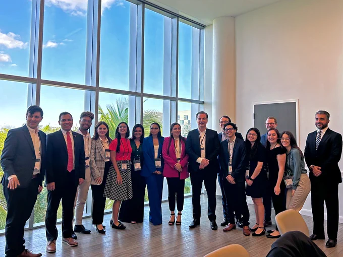 LEDA students and alumni meet with George Logothetis, Executive Chairman of Libra Group and member of LEDA's Leadership Council