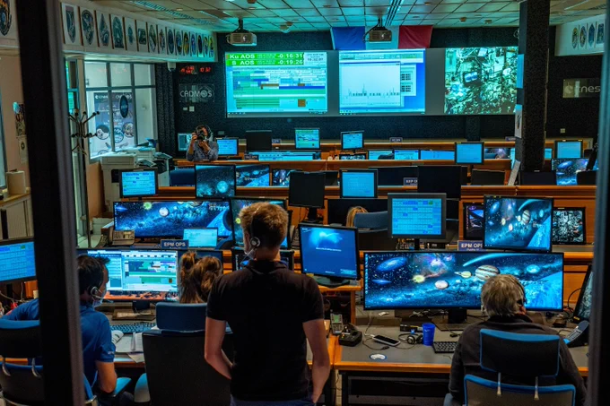 Suivi par le Cadmos de l'expérience PILOTE à bord de l'ISS
 ©CNES/DE PRADA Thierry, 2021
