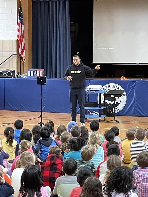 Shamiel Gary speaking to NMS K-2 students. 