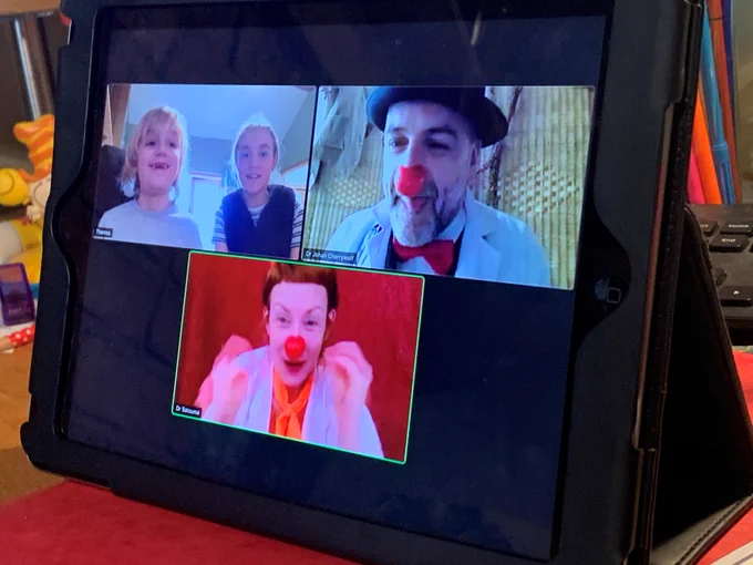 TIN Arts Clown Doctors entertaining children online