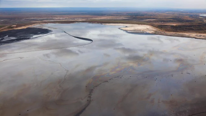 Aerial photograph of oil sands.