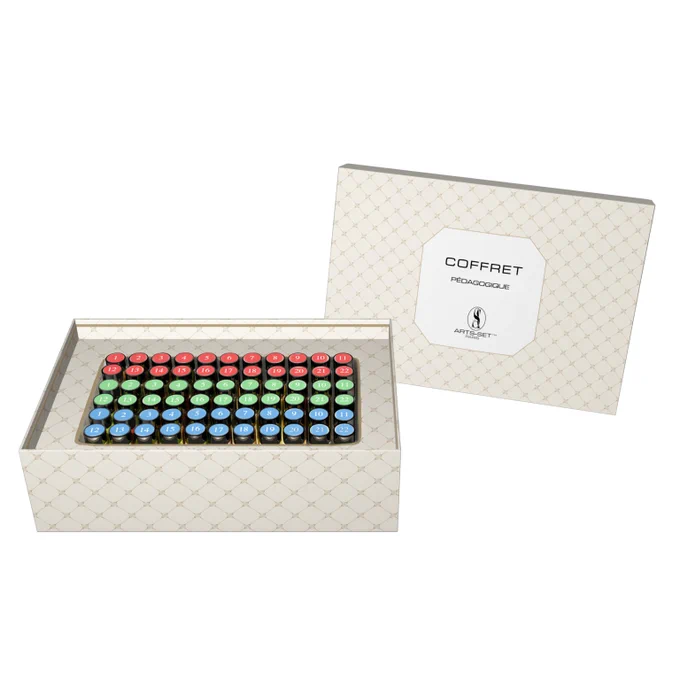Ce coffret est spécialement conçu pour vous aider à découvrir l’Art de la Parfumerie.
 
De conception simple il se compose de 66 Fragrances reparties en 3 groupes spécifiques : 22 Notes de Tête - 22 Notes de Coeur - 22 Notes de Fond

DISPONIBLE SUR :    ARTS-SET.COM

#orgue #fragrance #parfumeur


