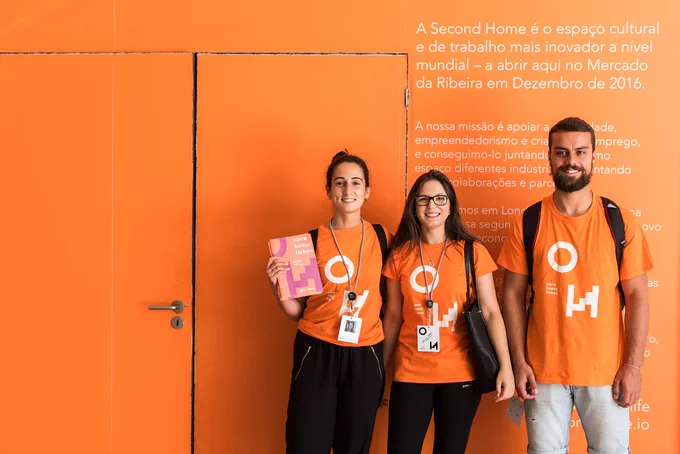 Open House Lisboa Volunteers. Photo by Hugo David © Coutesy of Trienal de Arquitectura de Lisboa.