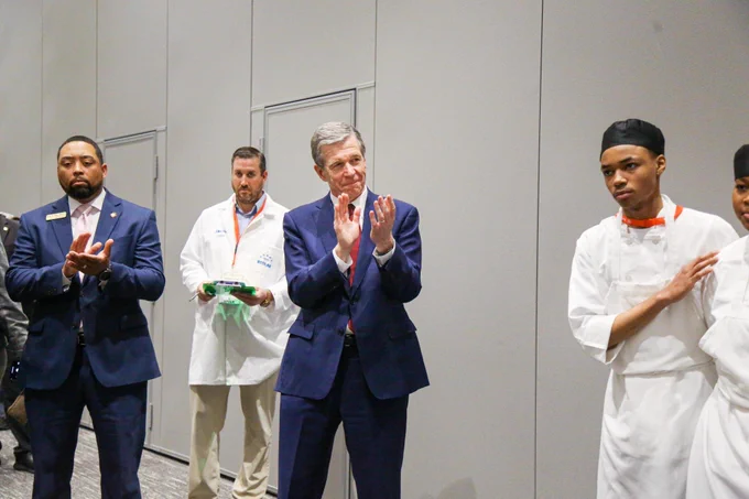 Gov. Cooper meets with students at the NC ProStart Invitational event