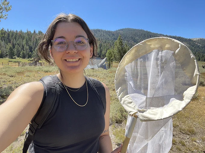 Lexie Martin of Rachel Vannette lab, UC Davis Department of Entomology and Nematology
