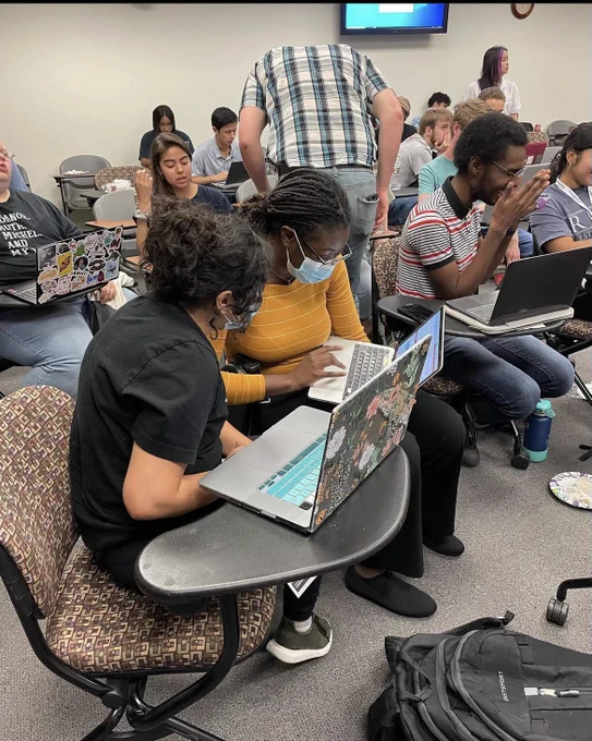 Mitzy Cowdin mentors UTSW SURF students. 
