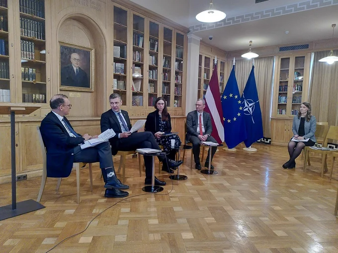 with Dmitrijs Stepanovs, Science and Innovation Department Ministry of Education and Science, Vladislavs Vesperis, Head of State Development Assessment and Evaluation Unit, State Chancellery and Elina Mija, Head of Public Administration Development Unit State Chancellery 