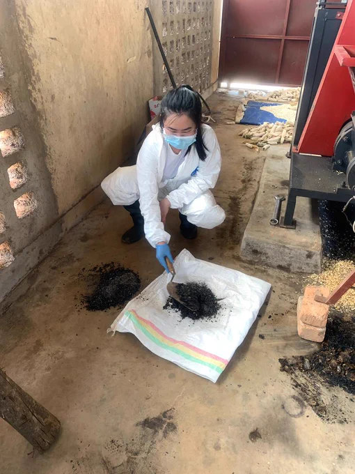 MEng student Nadia visited the Nyamagabe Decentralized Faecal Sludge Treatment Plant to investigate the performance of pyrolysis of faecal sludge under different operating conditions