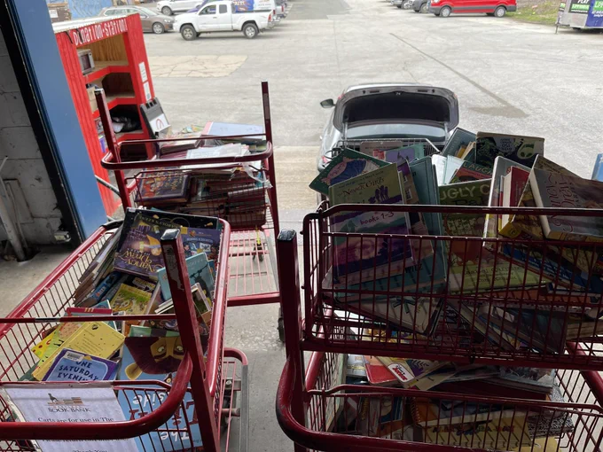 4 carts of 📚 books🤪