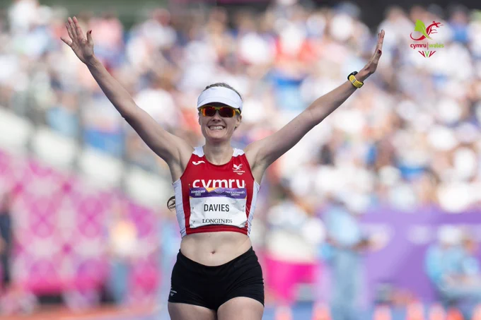 Bethan Davies competing at the Birmingham Commonwealth Games.
