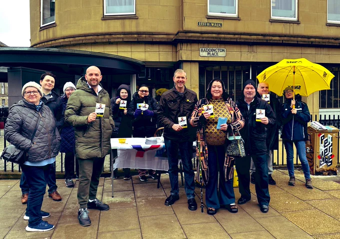 Leith Walk SNP and Edinburgh Central SNP campaigning today with Humza for Scotland leaflets