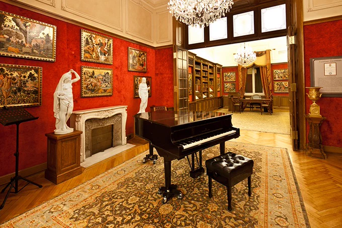 Onassis Library