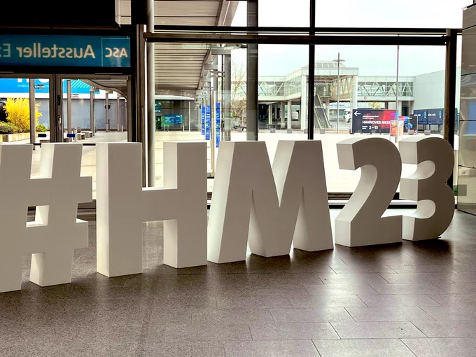 Hashtag Schriftzug HM23