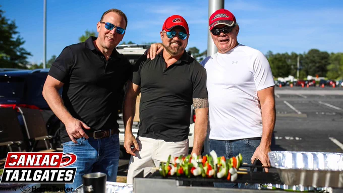 Photo of Canes fans tailgating
