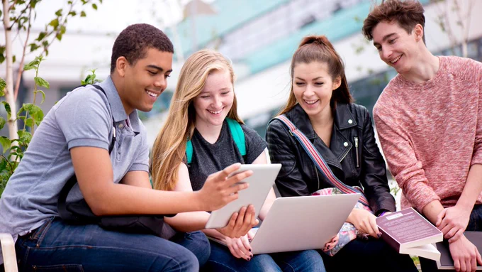 Enhancing Student Learning and Engagement with DOOKS Interactive Features