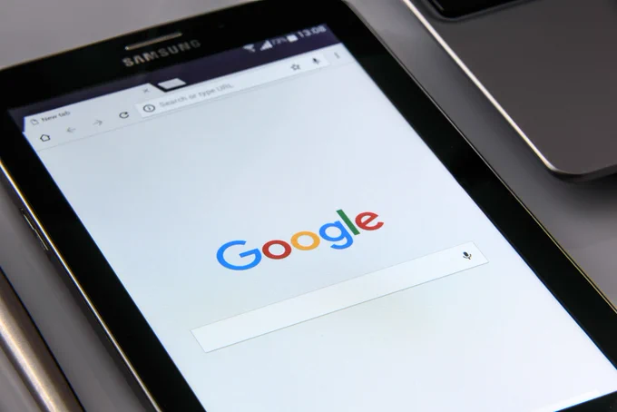 #cxlnews  Google’s Find My Device feature may soon let you track your phone even if it’s off.
 Google is reportedly working on a feature that will enable the Find My Device feature to work even when the concerned smartphone is turned off. This feature is similar to Apple AirTags or the Find My feature. The report suggests that the Mountain View-based tech giant plans to release this feature soon. Although it is not sure if the feature will be supported on existing Pixel devices or their modifications, it is speculated that the Pixel 8 model will launch with support for this purported feature.
#cxlnews #technologynews #googlenews #findmydevice #Googlenews 
#googlefeatures 
#googlepixel 