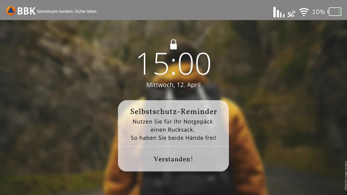 Selbstschutz-Reminder: Nutzen Sie für Ihr Notgepäck einen Rucksack. So haben Sie beide Hände frei!