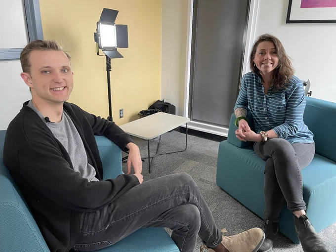 Reporter Darrell Roberts discusses the role of municipalities in welcoming newcomers with Deatra Walsh.