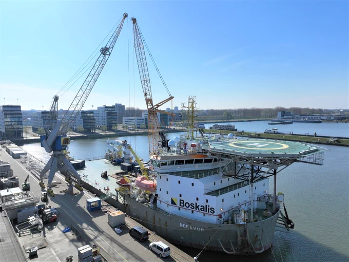 Mobilization of the Boskalis multipurpose support vessel Ndeavor for the Safer oil removal operation in Yemen