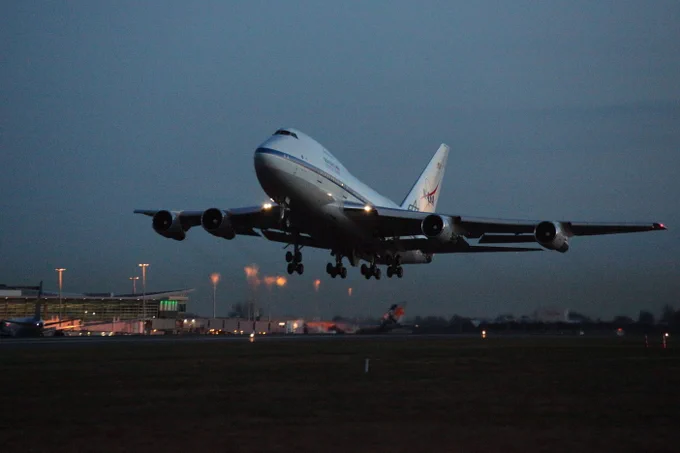 SOFIA takes off from Christchurch International Airport to study the southern skies.