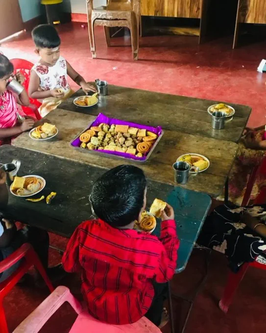 Vivekananda prechool - Nochchimoddai 