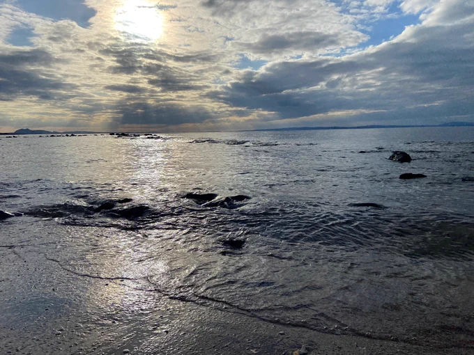 An image of the Firth of Forth taken from Longniddry Bents.