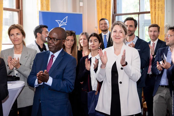 Round of applause from the ITU BDT Director, UNICEF, and audience listening to our Giga progress