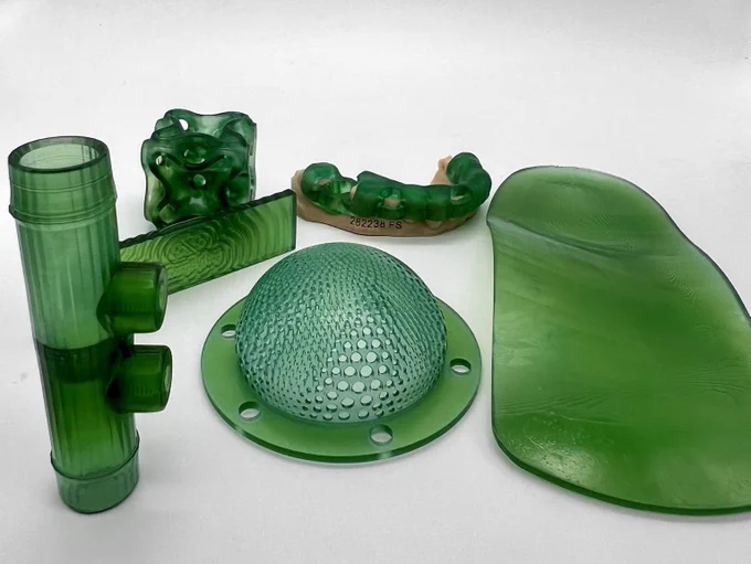COR Bio Parts – center, then clockwise: Hemispherical Filter, Venturi Valve for COVID Ventilator, Bend Bar, Schoen Manta, Surgical Guide, Orthotic Shoe Insert