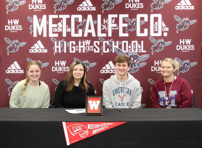Logan Phelps signs with WKU