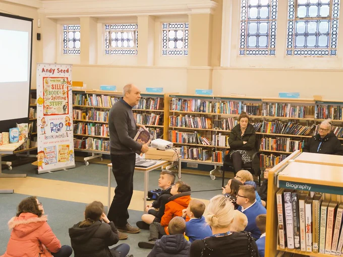 Andy Seed talking about his books 