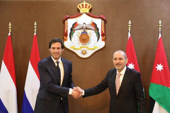 Minister Hoekstra meets with his counterpart from Jordan, H.E. Minister Ayman Safadi.