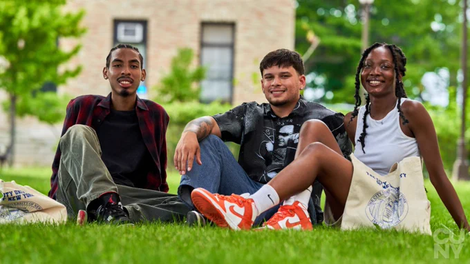 Image of three CUNY students.