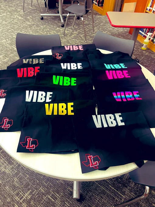 Swag bags for our VIPs! Or VIBEs (Very Important Badge Earners) 😂🤗