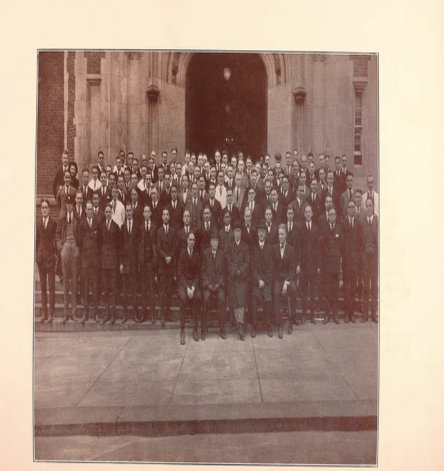 Picture of Class of 1923!