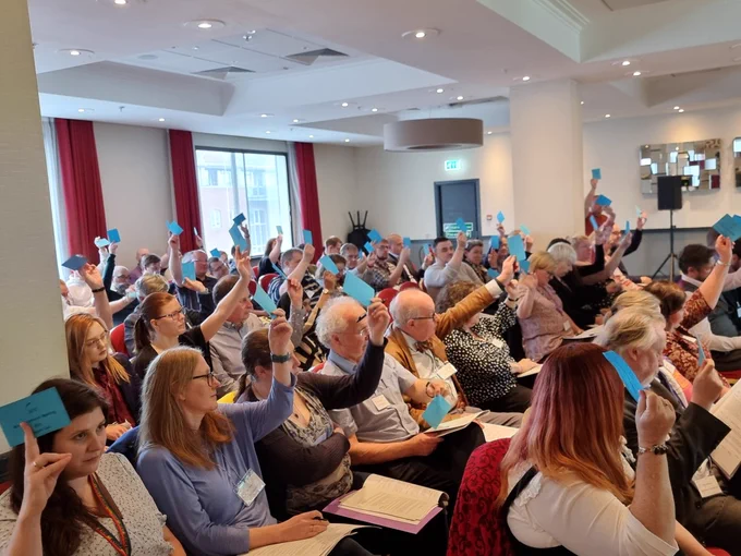 ARC members voting in support of the motion on industrial action.