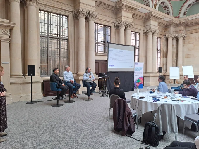 Our industry representatives face delegates:
Radhouene Neji - MR collaborations lead, Siemens
GE: Gavin Houston, Senior Clinical Research Scientist at GE HealthCare
Philips: Matthew Clemence  Senior Clinical Scientist at Philips Healthcare